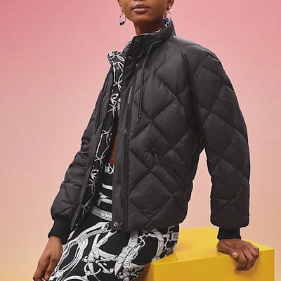 (W) HERMES FW22 Jaket Hitam Corak Geometrik & Kolar Berdiri. H2H0159D402 Purchase (W) HERMES FW22 Jaket Hitam Corak Geometrik & Kolar Berdiri. H2H0159D402