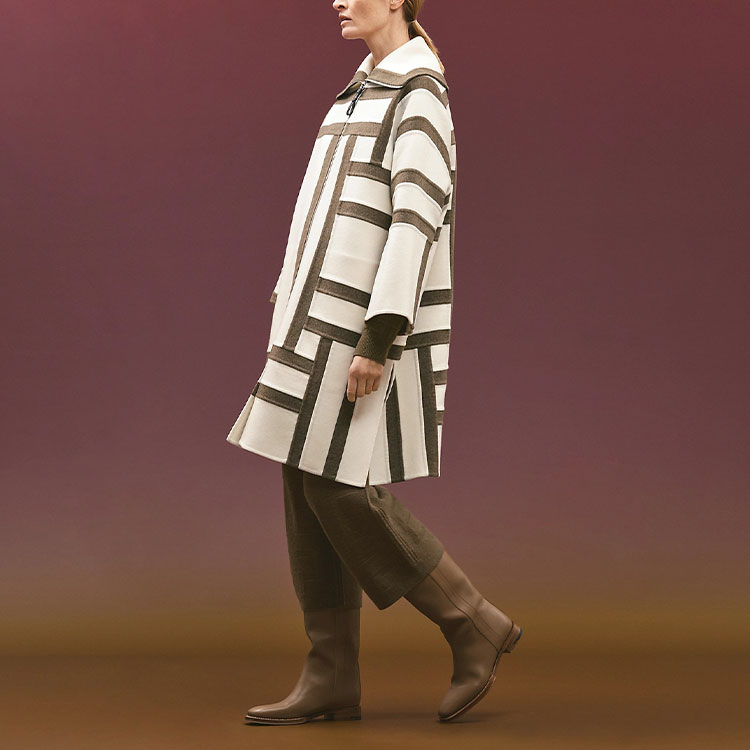Lookbook (Women) HERMES FW22  Two-Tone Long-Sleeve Coat Grey White H2H0124DA91