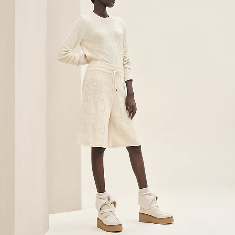 Purchase (W) HERMES FW23 Gaun Panjang Kasual Tali Solid Wool Hitam H3H2401D402