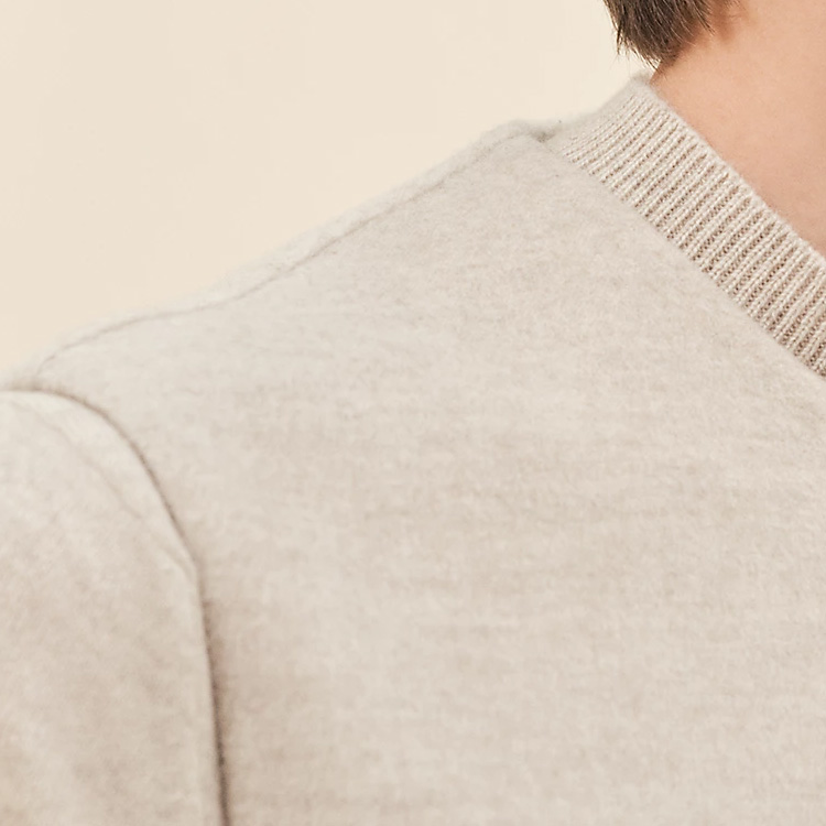 Purchase (Women) HERMES FW23  Sleeveless Long Vest in Solid Off-White with Pockets. H3H0191DBMV