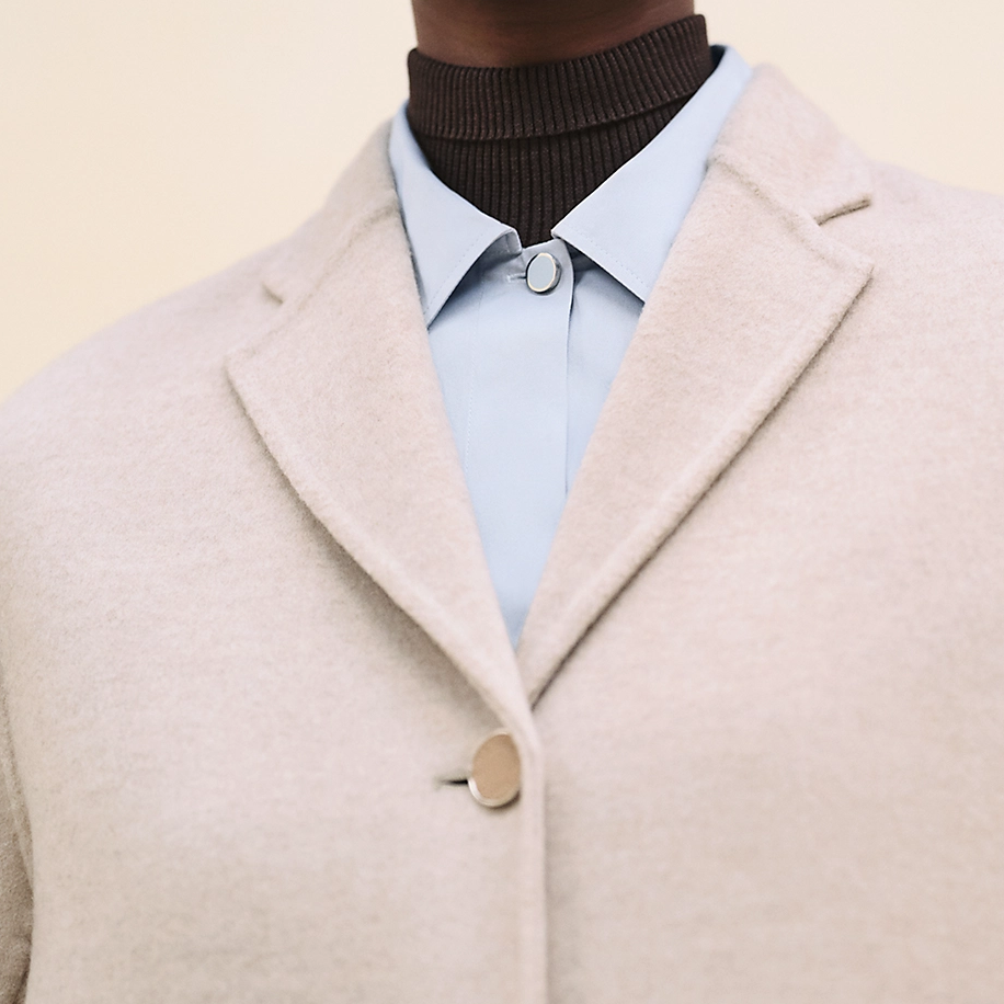 Shop (Women) HERMES FW24  Long Sleeve Single-Breasted Coat Natural Beige. H4H0103DBMV