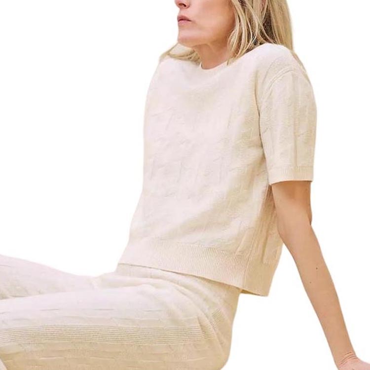 Lookbook (Women) HERMES FW24  White Plain Ribbed Knit Casual Short Sleeve Top. H4H2621D3A3