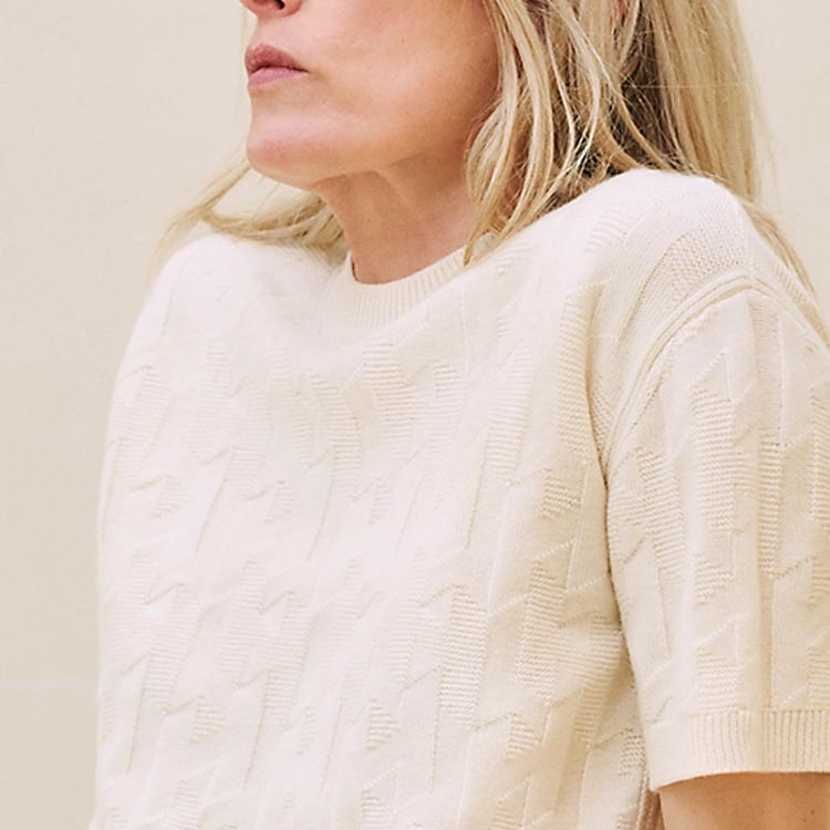 Shop (Women) HERMES FW24  White Plain Ribbed Knit Casual Short Sleeve Top. H4H2621D3A3