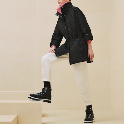 (Women) HERMES FW24 Quilted Long Sleeve Jacket with Drawstring Waist Women Black. H4H0164DR02 Details for (Women) HERMES FW24 Quilted Long Sleeve Jacket with Drawstring Waist Women Black. H4H0164DR02