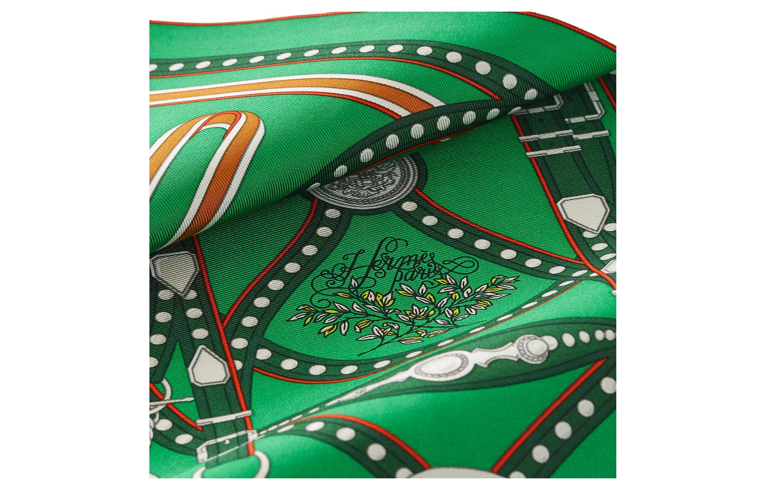 (Women) HERMES Geometric Pattern Silk Scarf Green for Women. H893778Sv08 圖 3