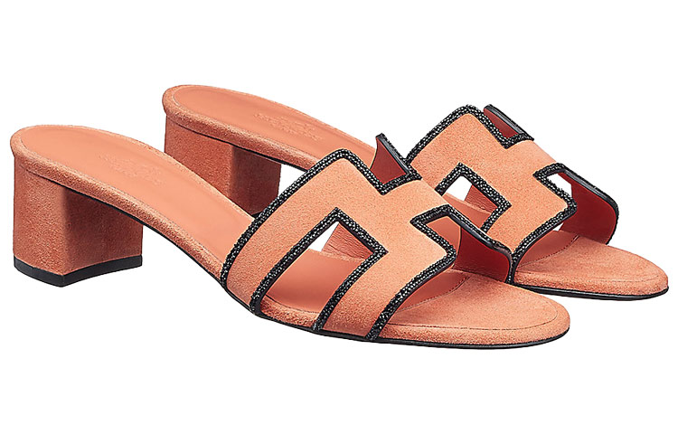 Lookbook (W) HERMES Tumit Tinggi Kulit Kambing dengan Hiasan Kristal 'Orange Fashion' H201002Z-5T