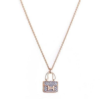 (Women) HERMES Gold Necklace - Trendy, Stylish, and Elegant Accessory H121304B 00 Buy (Women) HERMES Gold Necklace - Trendy, Stylish, and Elegant Accessory H121304B 00
