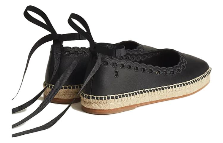 Lookbook (W) HERMES Guapa Flats ''Zwarte Vierkante Neus'' H231139Z-02