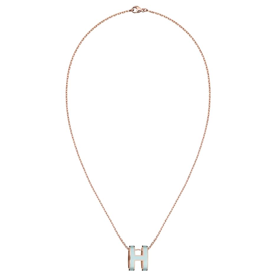 Lookbook (W) Colgante de Metal HERMES Diseño H Azul Claro para Mujer. H147991