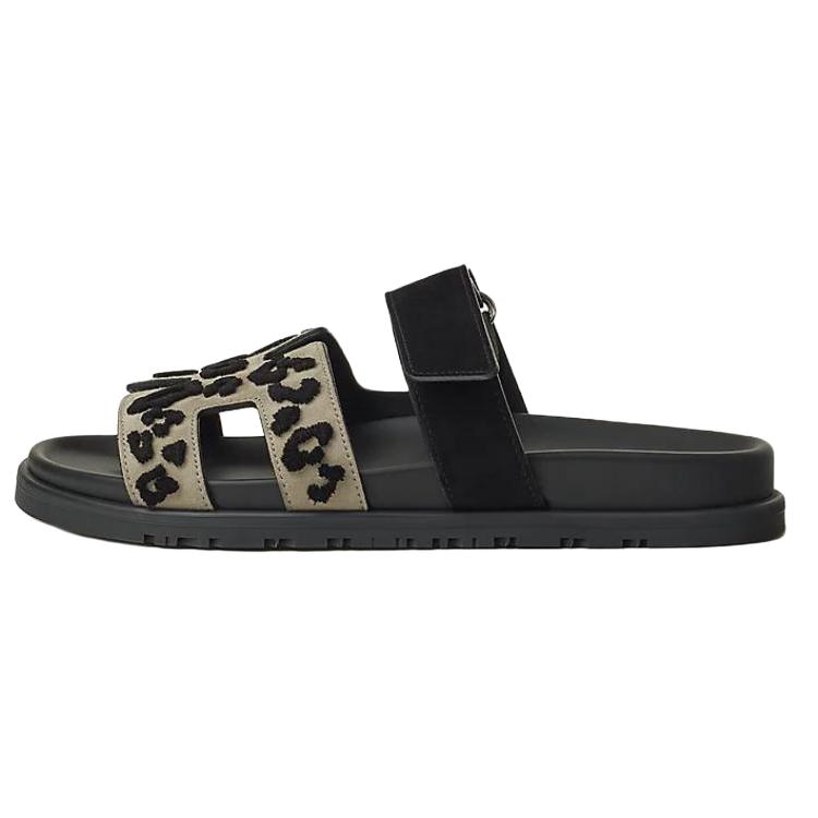 (Women) Hermes HERMÈS Chypre Goatskin Slide Sandals Beige/Black Flat Comfort H242133Z NL