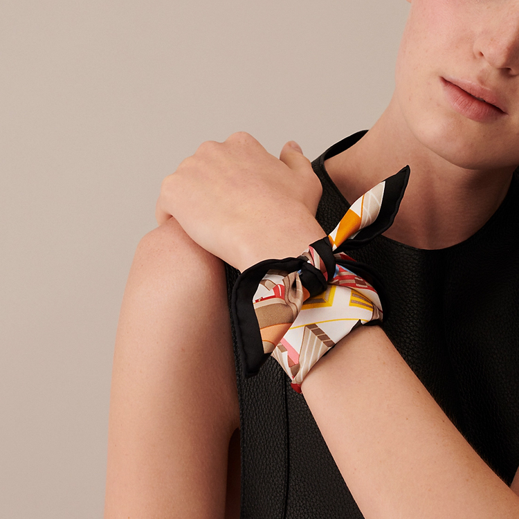 (Women) HERMES Horse Club Print Silk Scarf for Women - Multicolor. H893990S 05 圖 3