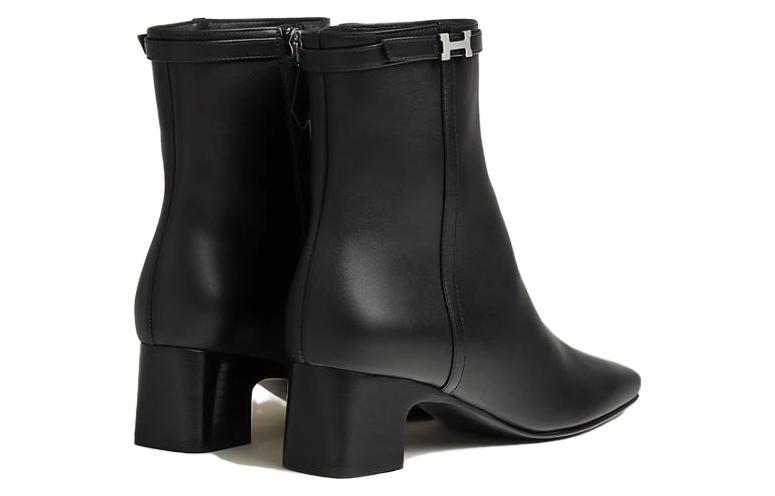 Lookbook (W) 에르메스 블랙 레더 앵클부츠 (or) 에르메스 가죽 앵클부츠 (블랙) H232081Z-02