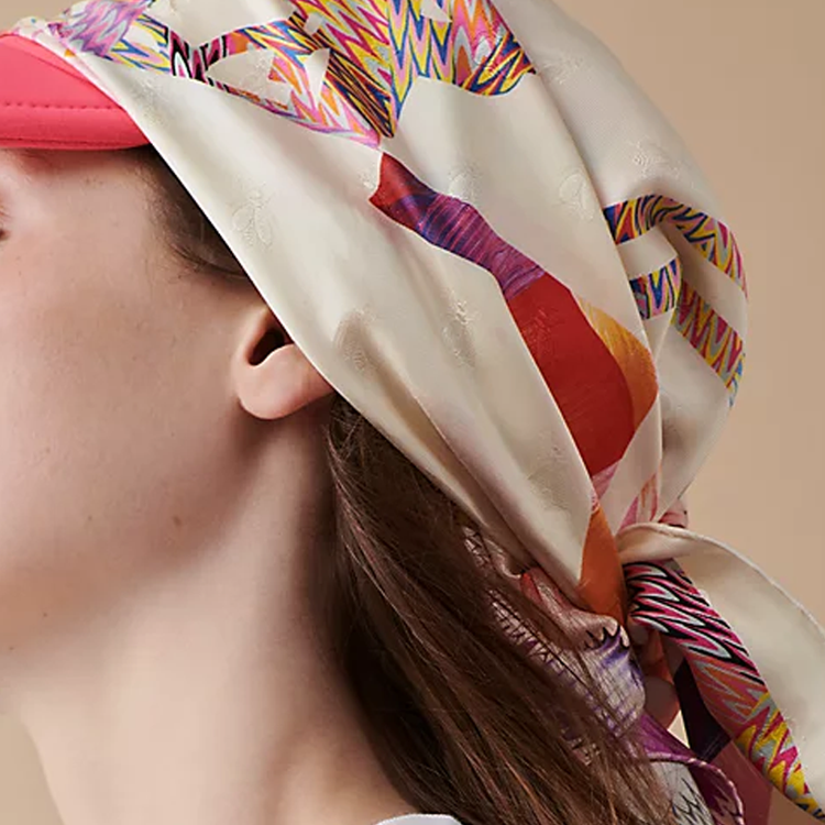 (Women) HERMES Limited Edition Marble Pattern Silk Scarf with Bee Embroidery Red/Purple H003890S-01 圖 3