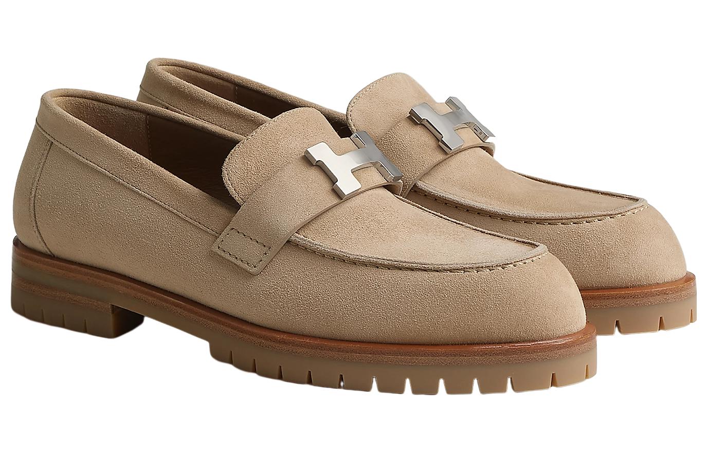 Lookbook (W) 에르메스 베이지 스웨이드 로퍼 H222054Z-1J