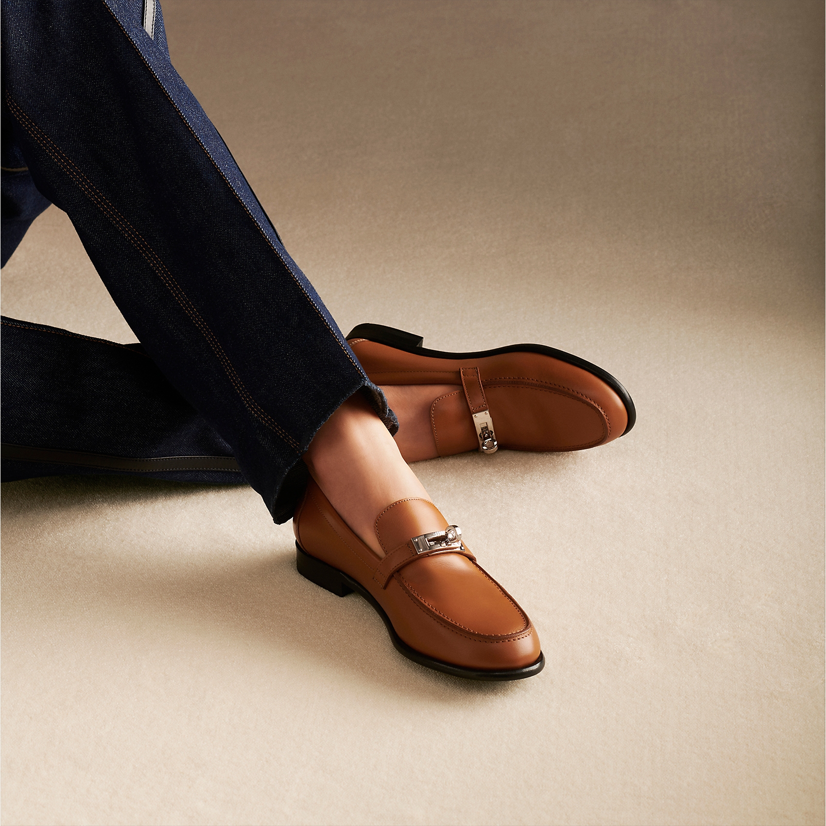 Purchase (W) HERMES Kasut Loafer 'Kasual Ringkas Coklat' H212114ZV-A3