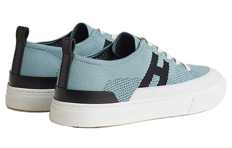 Shop (W) 爱马仕深蓝色帆布皮革低帮运动鞋 H231020Z-6A