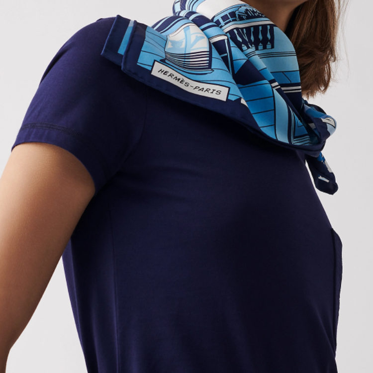 (Women) HERMES Midnight Faubourg 70cm Silk Scarf for Women - Blue H982820S-15 圖 3