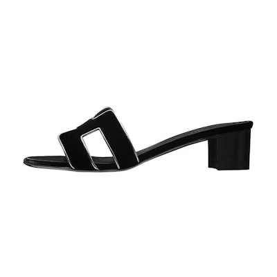 (W) HERMES Oasis Nappa 'Black Velvet'