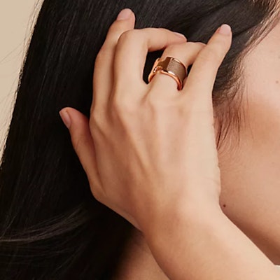 (W) エルメス オランプ バイカラーメタルリング ローズゴールド レディース用 H500059FD Lookbook (W) エルメス オランプ バイカラーメタルリング ローズゴールド レディース用 H500059FD