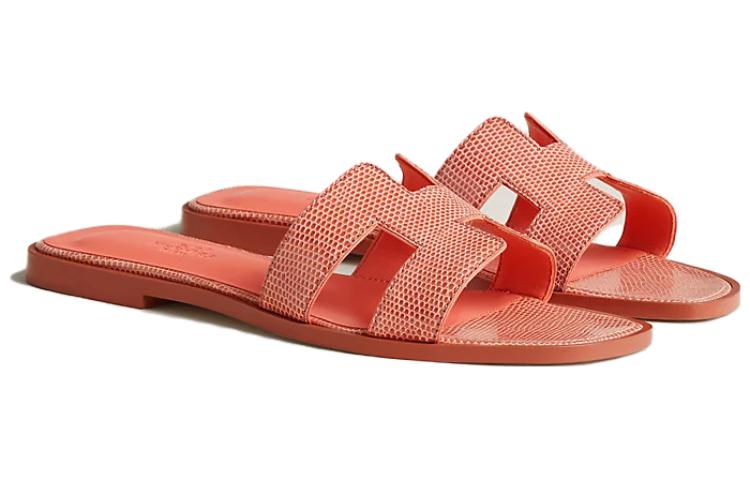 Lookbook (Women) HERMES Oran 'Red' H212179Z-2V