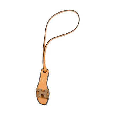 (Women) HERMES Oran Nano Brown Logo Embossed Slipper Style Charm Accessory D0ORANTAG