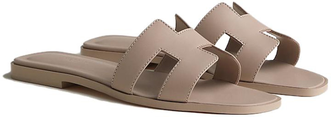 HERMES愛馬仕 小牛皮 時尚涼拖 女款 米色 Lookbook HERMES愛馬仕 小牛皮 時尚涼拖 女款 米色