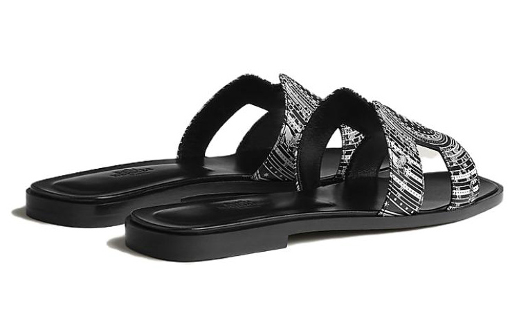 Shop (W) 爱马仕 Oran 凉鞋 '黑白' H232159Z-02