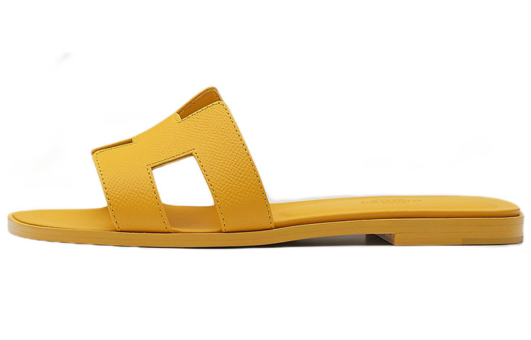 (W) HERMES Oran Sandal 'Pebble Yellow'