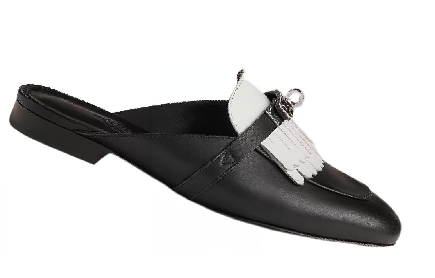 Order (W) エルメス Oz ブラックレザー オープンバックミュール H241068Z-03