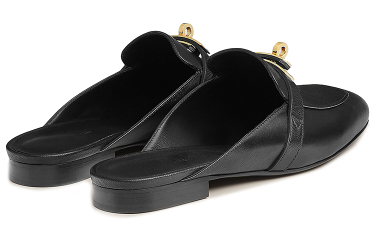 Lookbook HERMES 愛馬仕 Oz Mule 山羊皮穆勒鞋 女款 黑色 

HERMES 愛馬仕 Oz 馬蹄鞋 山羊皮女士款 黑色