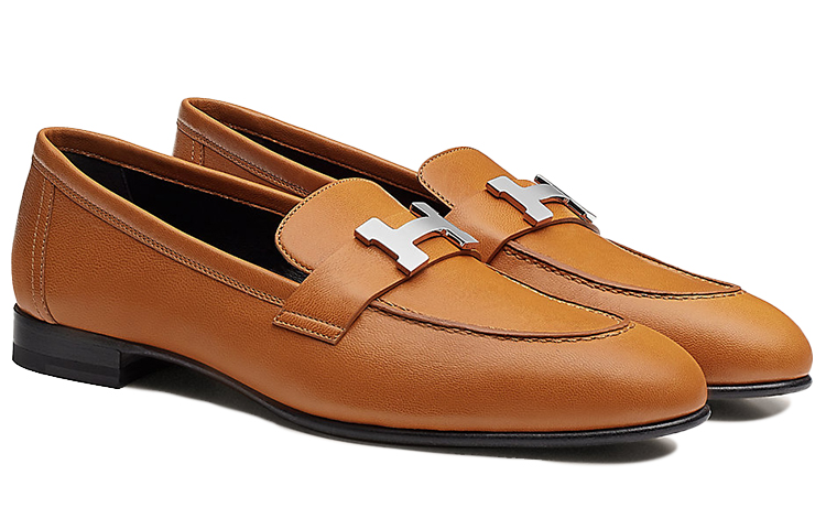 Lookbook (W) Mocasín HERMÈS Paris 'Beige con Detalles Dorados' H172108Z-B8