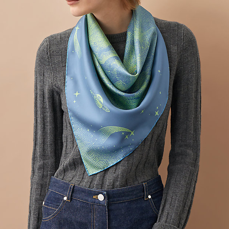 (Women) HERMES Pegasus 90CM Silk Scarf Pink Blue Yellow Luxury Accessory. H903795S-04 圖 5