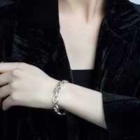 Details for (W) HERMES豬鼻銀手鍊女士款-附禮物袋銀色款式。 H109509B-00