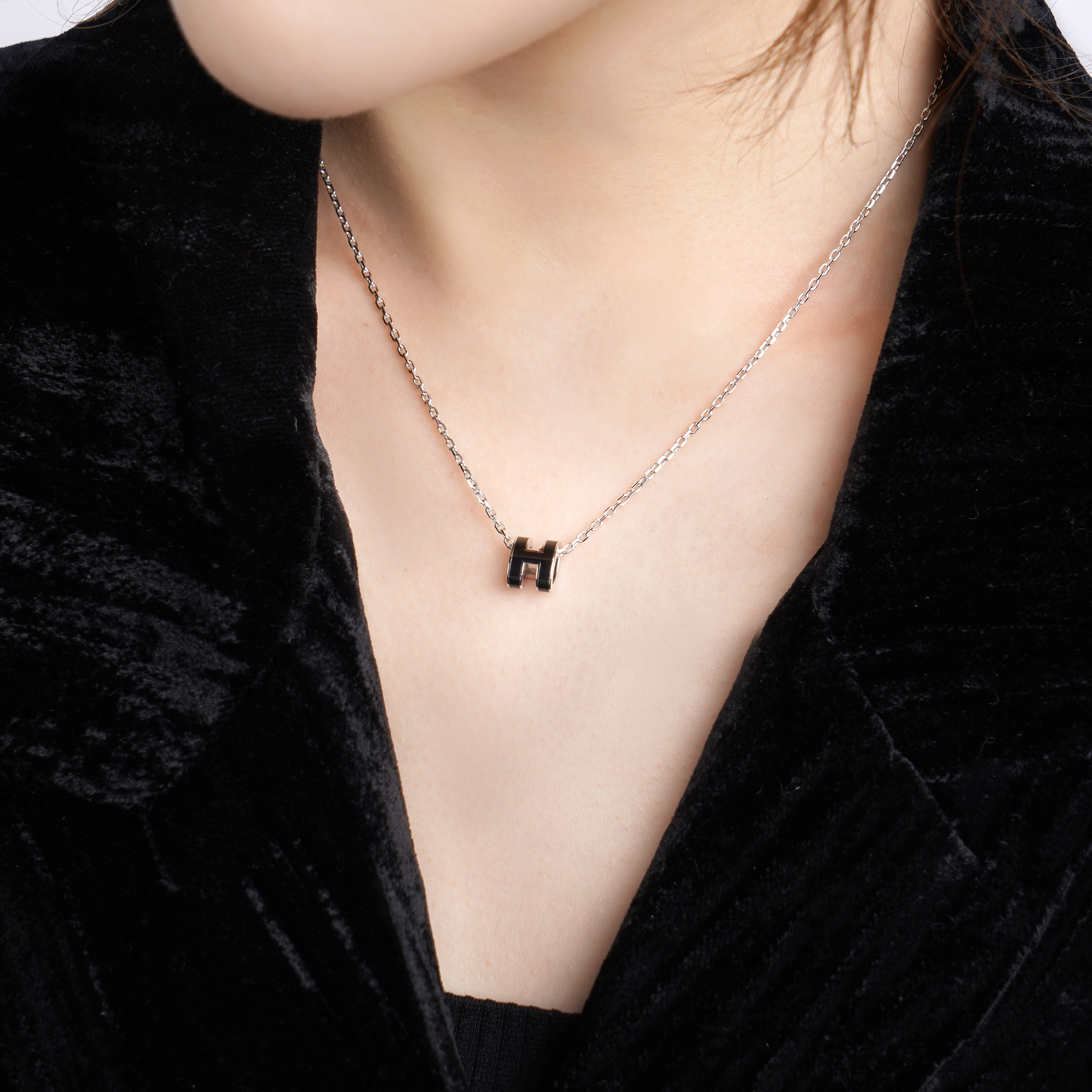 (Women) HERMES Pop H Black Pendant Necklace Silver Chain for Women H147992FP03 圖 5