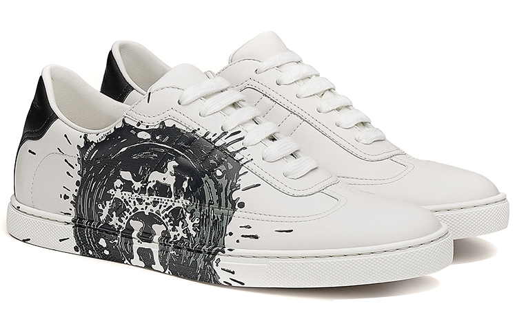 Lookbook (W) HERMES Quicker ''Blanc Noir Graffiti'' H212203Z-91