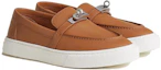 Lookbook (W) HERMES Runde-Zehen Schnalle ''Khaki'' H231015Z-02