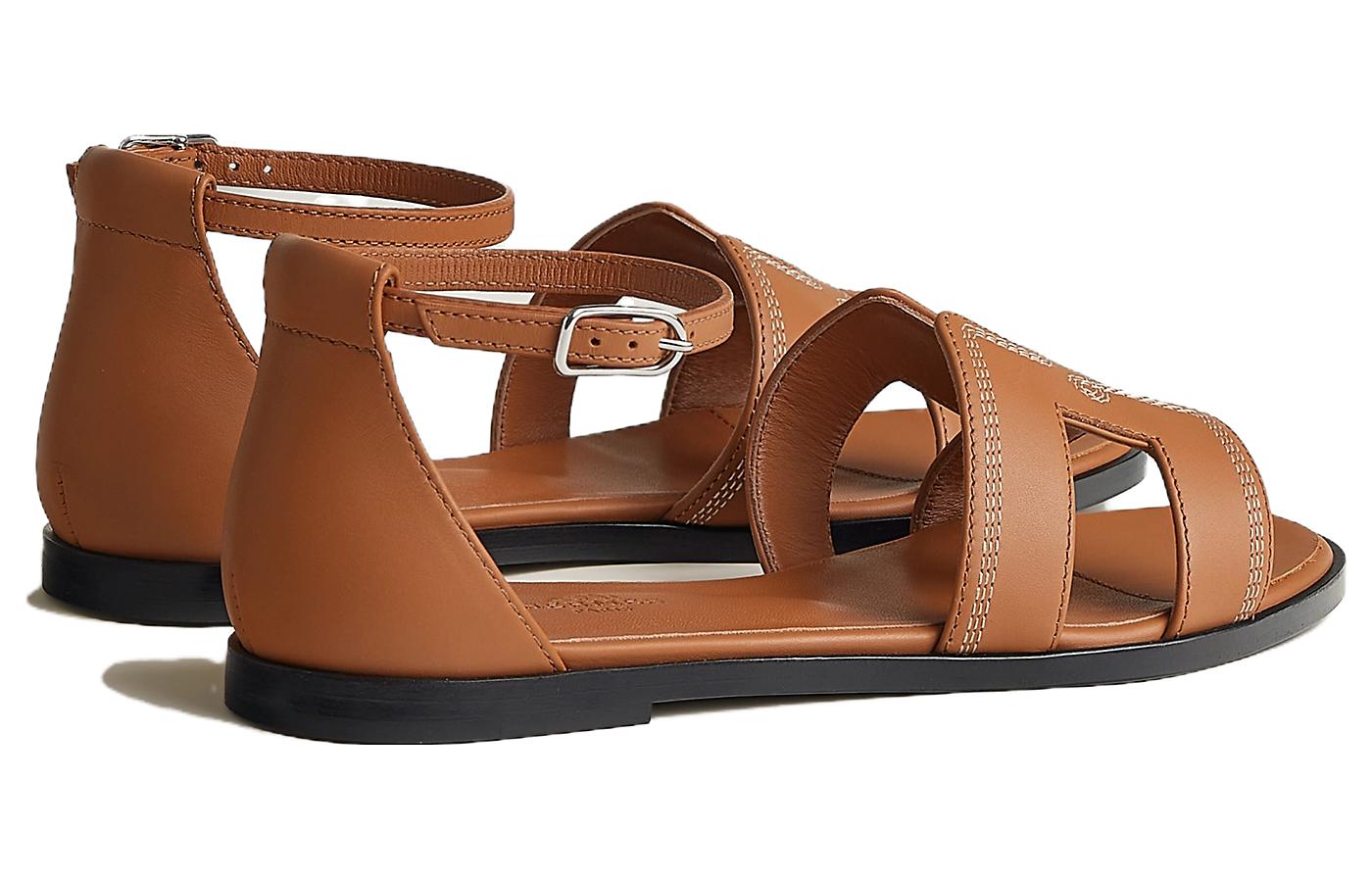 Shop HERMES愛馬仕 Santorini 皮革搭扣平底一字帶涼鞋 女款 棕色