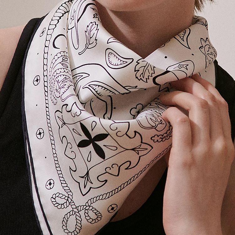 (Women) HERMES Silk Bandana Scarf "Happy Zoo"  White Silk Scarf H044100S 圖 3