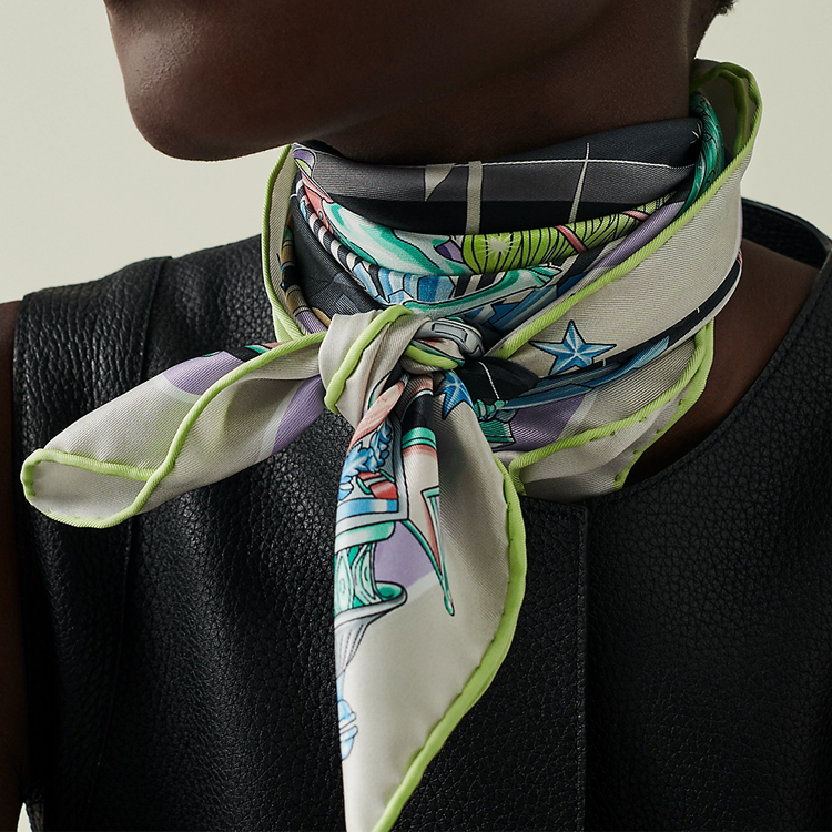 (Women) HERMES Silk Scarf  Skull Knight Design H983912S 08 圖 3