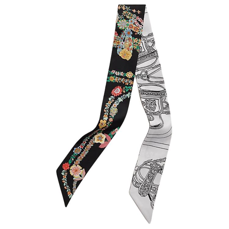 (Women) HERMES Silk Scarf for Women Black/White Double-Sided Print Design. H064220S08