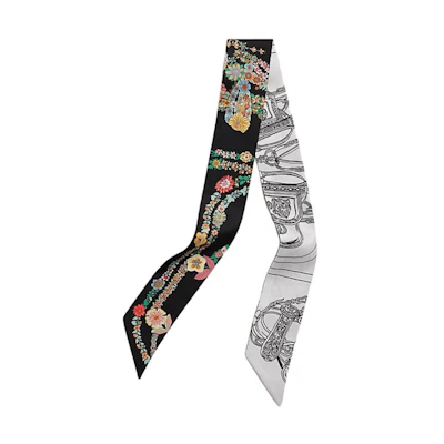 (Women) HERMES Silk Scarf for Women Black/White Double-Sided Print Design. H064220S08