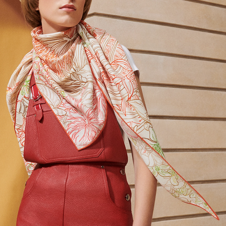 (Women) HERMES Silk Scarf Red with Botanical Print for Women H364114Sv09 圖 3