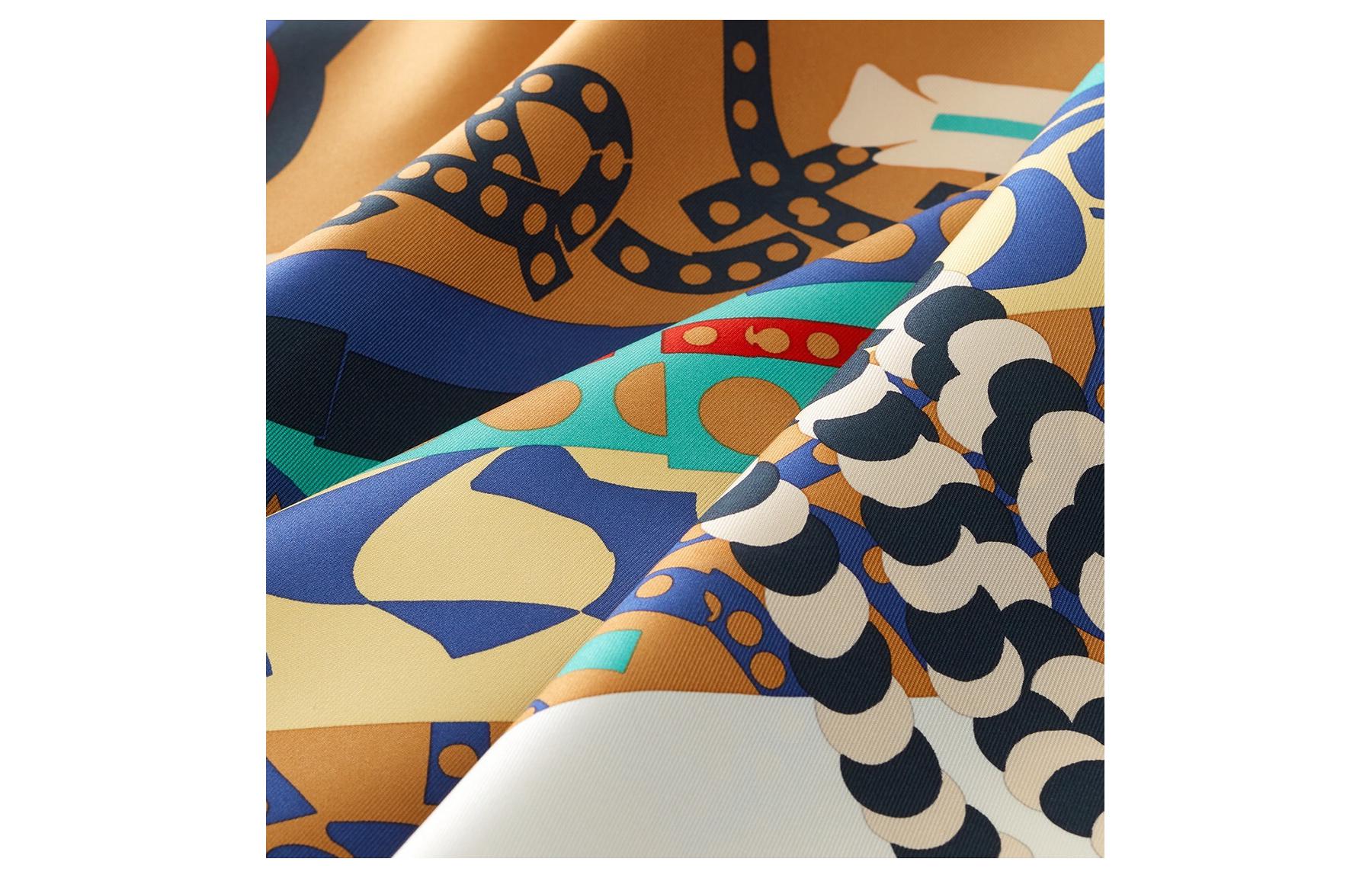 (Women) HERMES Silk Scarf with Saddle Pattern Design for Women - Multicolor. H004089S-04 圖 3