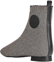 (W) 에르메스 그레이 슬립온 앵클 부츠 H221162Z-01 Purchase (W) 에르메스 그레이 슬립온 앵클 부츠 H221162Z-01