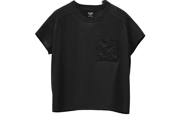 (Women) HERMES SS22  Black T-Shirt with Solid Color, Embroidered Pocket, Raglan Sleeves. H2E4604DU02