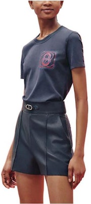 (W) Camiseta Azul Marino de Manga Corta HERMES SS23 con Logo Estampado. H3E4625DLI1 Shop (W) Camiseta Azul Marino de Manga Corta HERMES SS23 con Logo Estampado. H3E4625DLI1