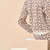 Sizing (Women) HERMES SS24 Logo Print Long-Sleeve Sweatshirt in Chestnut Brown. H4E4648DD1W