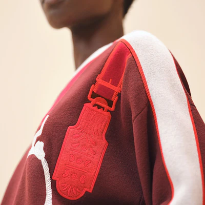 (W) HERMES SS24 Top Rojo de Rayas con Bordado de Estribo. H4E2653D5L1 Shop (W) HERMES SS24 Top Rojo de Rayas con Bordado de Estribo. H4E2653D5L1