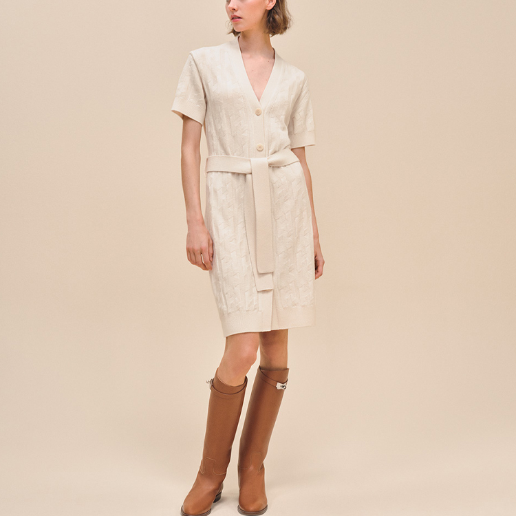Lookbook (Women) HERMES SS24  White Short-Sleeve Solid Mid-Length Casual Dress. H4E2522D3A3