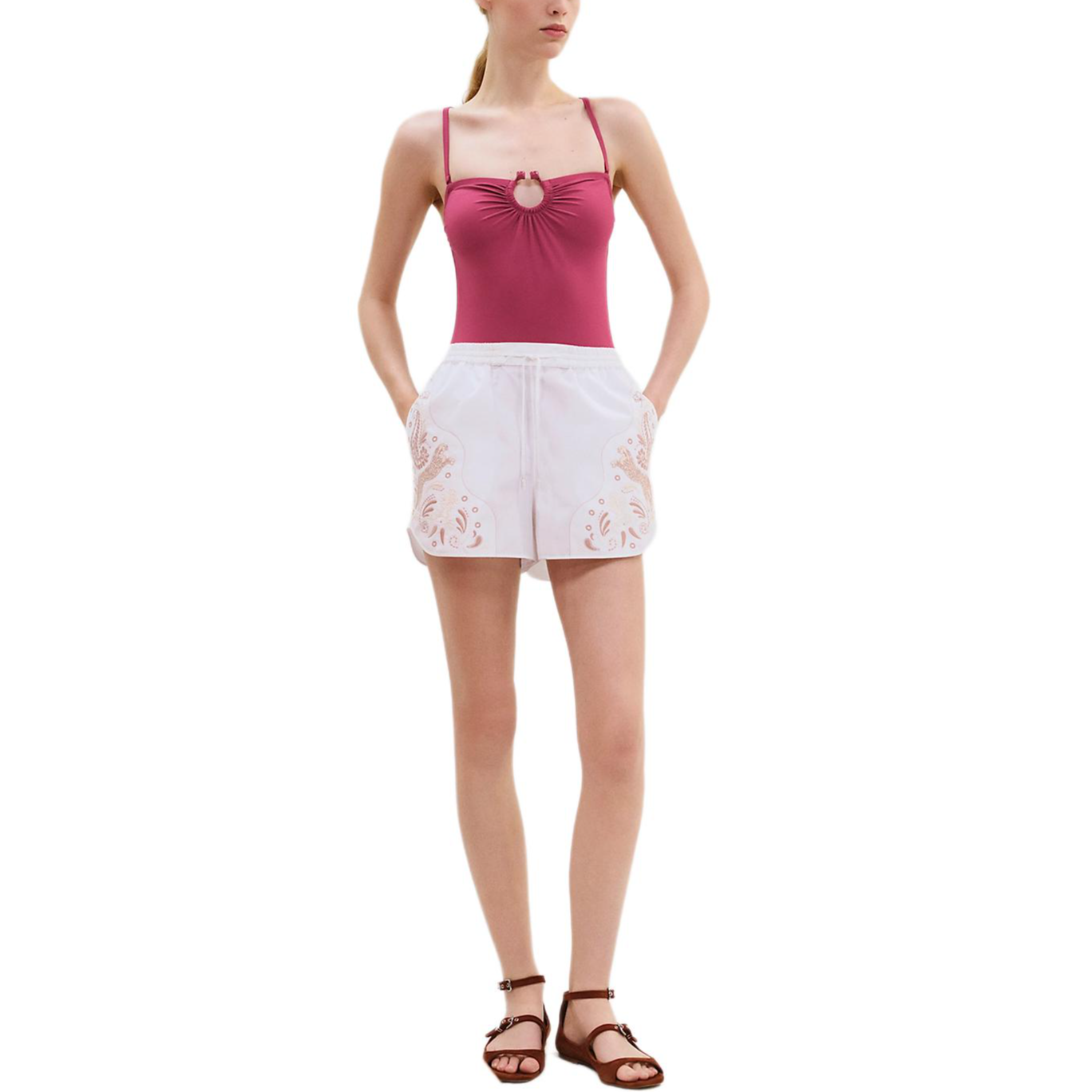 (Women) HERMES SS25  White Embroidered Elastic Waist Shorts - Casual Beachwear. H5E3421DA90